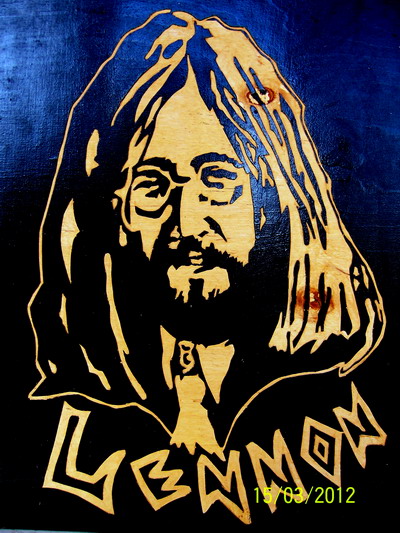 Джон Леннон (John Lennon). Резьба по фанере